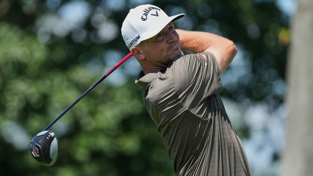 Alex Norén surges with 65 to keep Tour Championship hopes alive