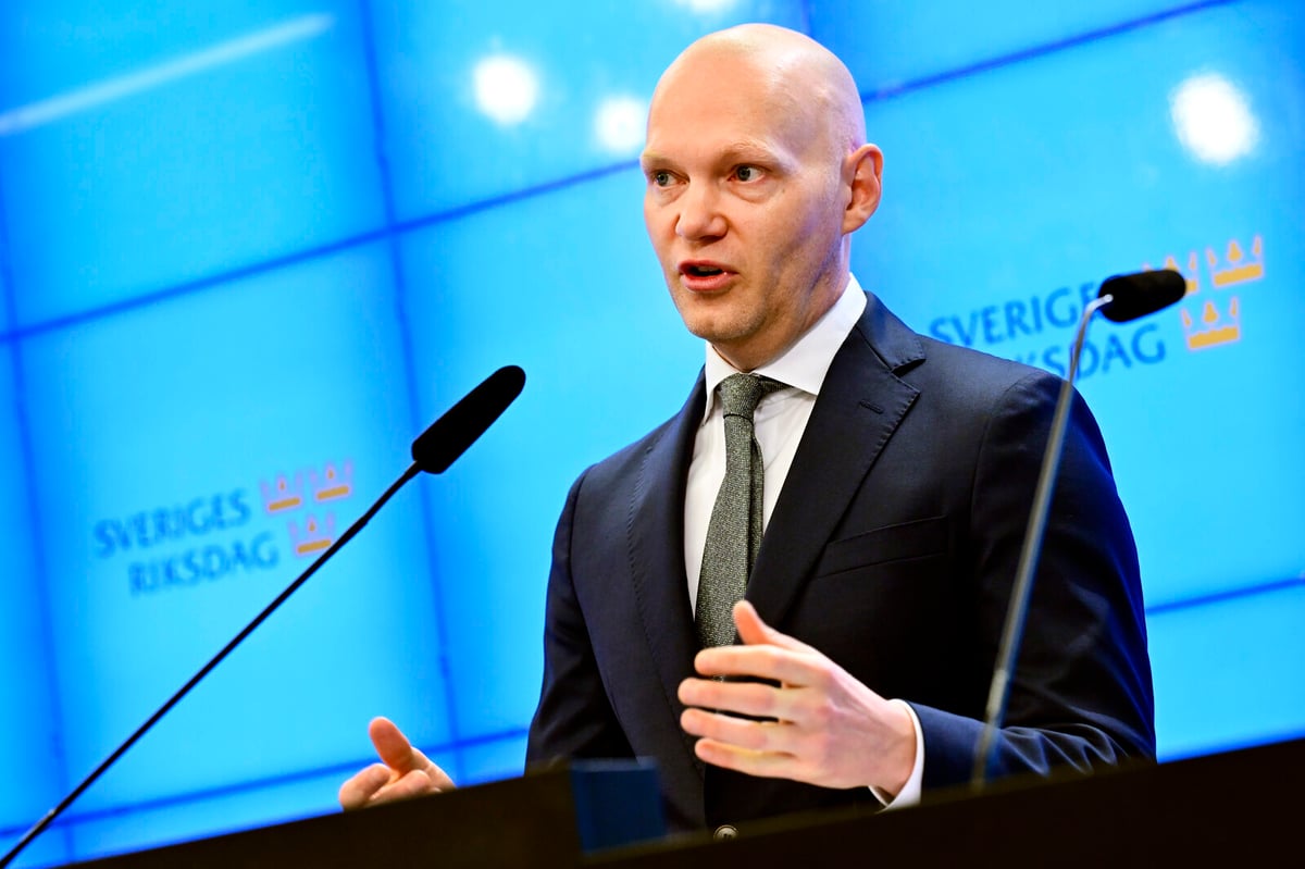 Government Offers 220 Billion Kronor Loans for New Nuclear Power
