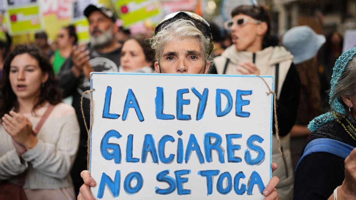 Glacier law is being rewritten in Argentina, will allow mining