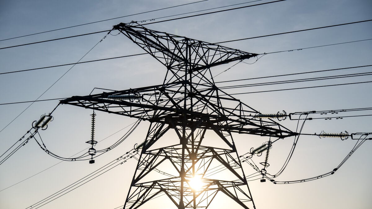 Increased transmission did not equalize the electricity price