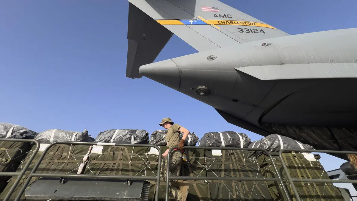 Personnel at US bases near Iran reportedly leaving amid increased tensions