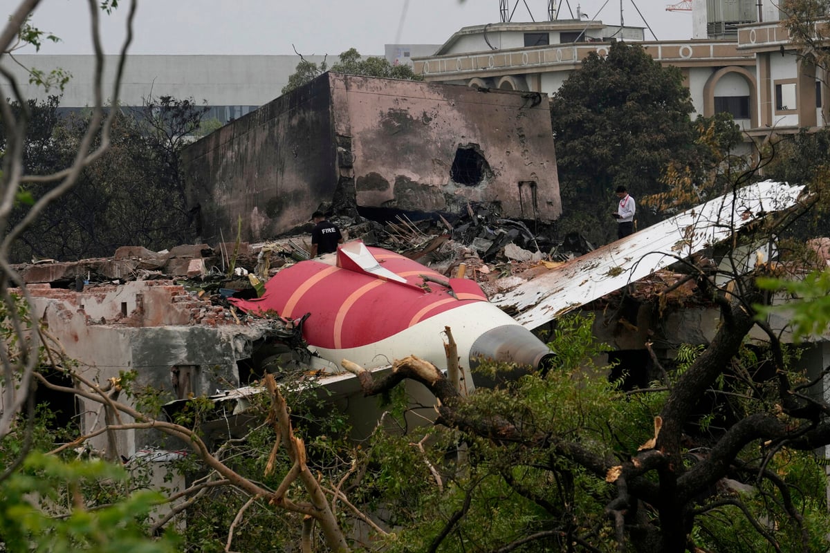 Plane Crash Survivor in India Describes Harrowing Escape