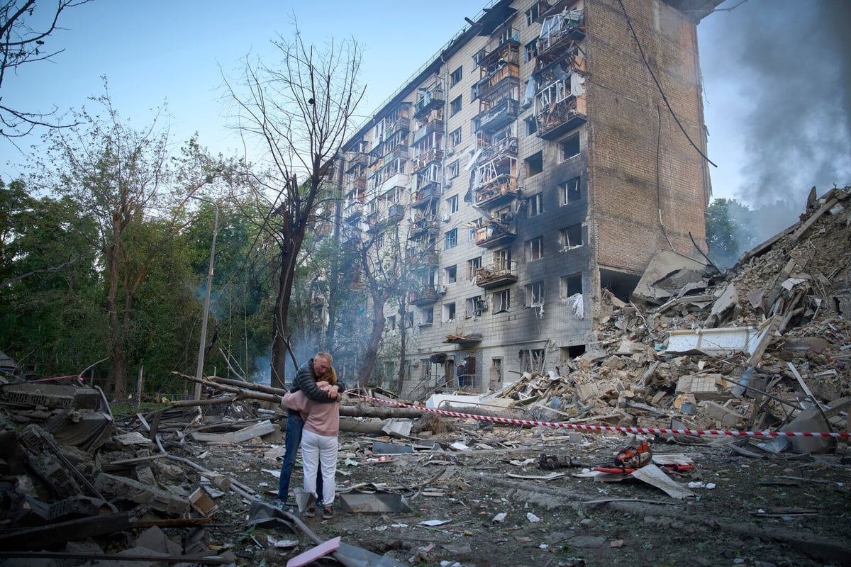 Death Toll Nears 30 After Russian Attack on Kyiv
