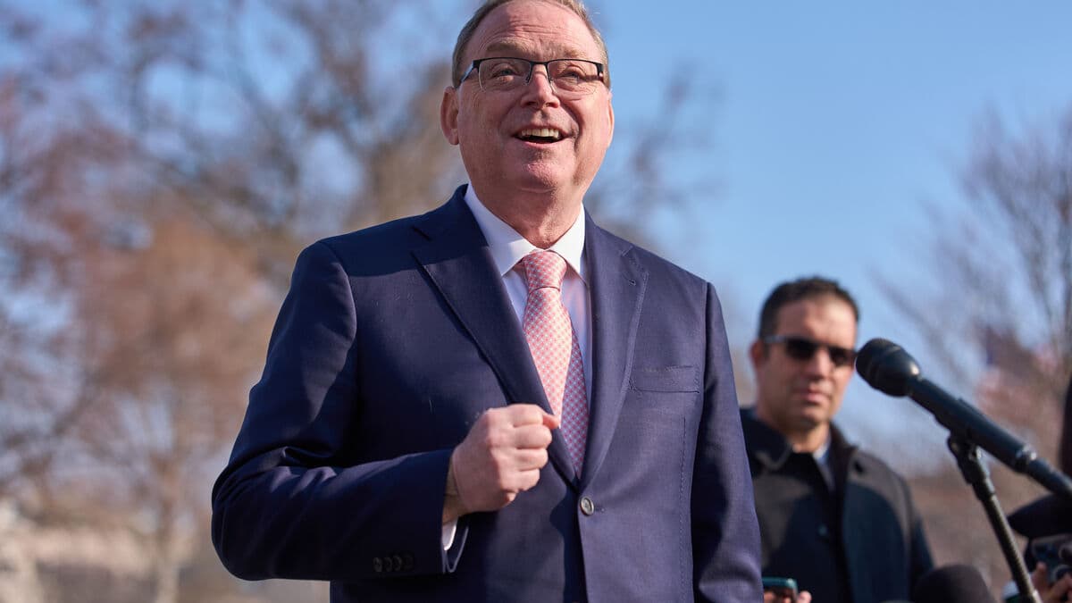 Advisor Kevin Hassett attacks New York Fed tariff study, calls it embarrassing