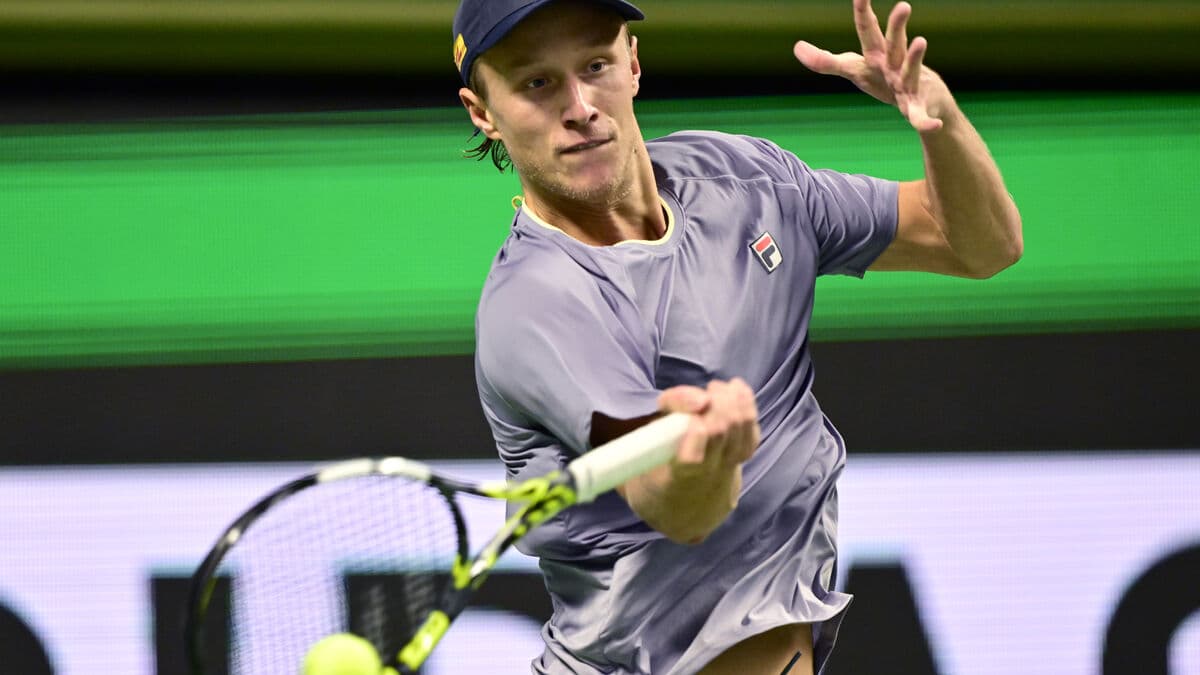 Leo Borg Falls to Denis Shapovalov in Nordic Open Tennis Match | Sweden  Herald