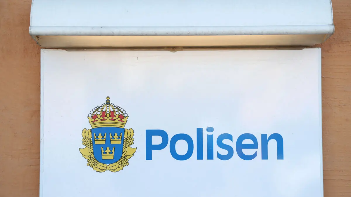 Police employee in Skåne arrested on suspicion of raping colleague