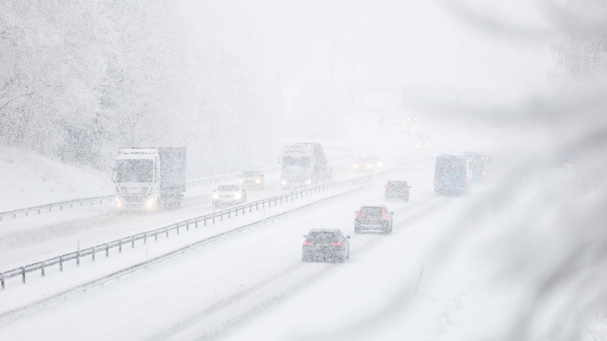 Several accidents in heavy snowfall - rescuers ready