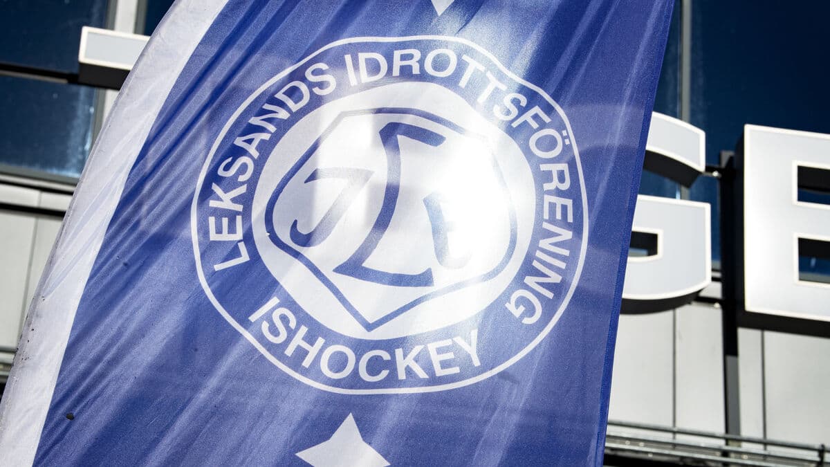 Leksand-Södertälje opener halted after pyrotechnics trigger fire alarm