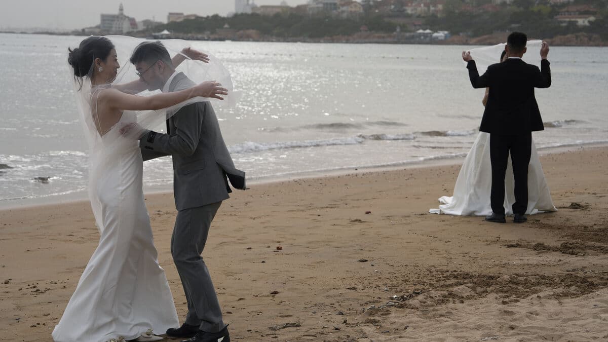 Chinese single men struggle to find a wife