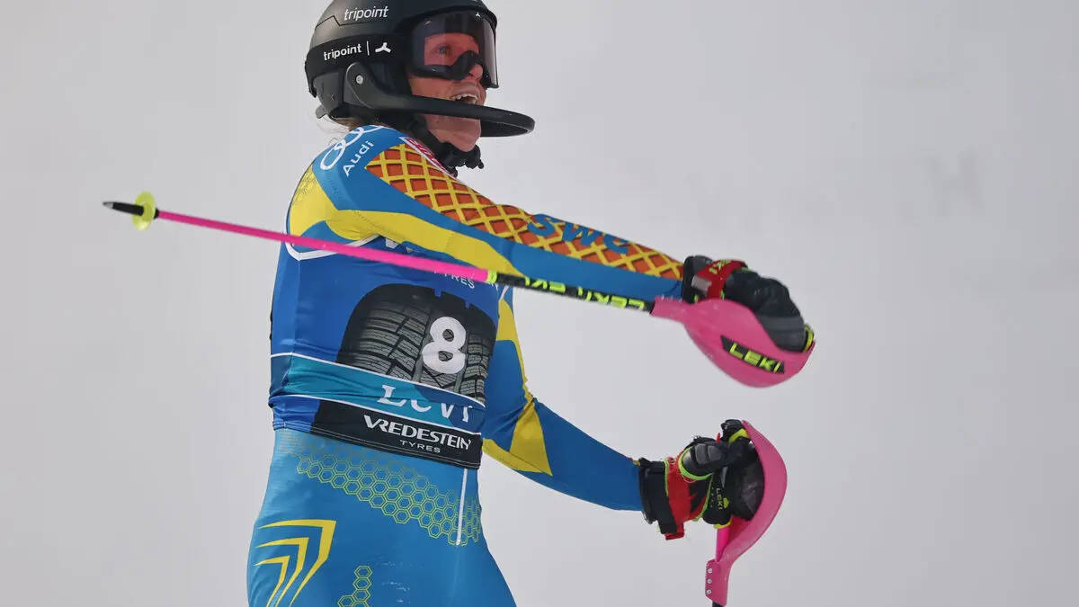 Sara Hector's nightmare – went out immediately