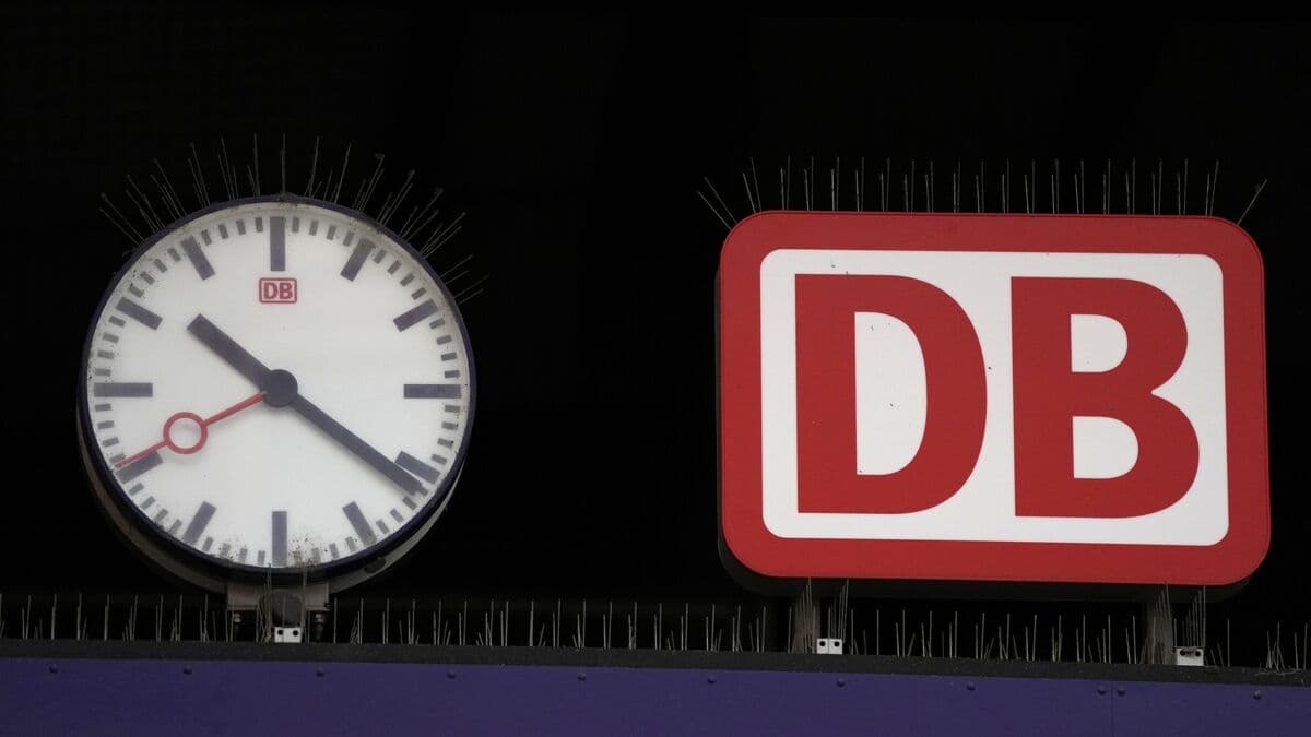 Train traffic at a standstill throughout Germany due to communications system problems