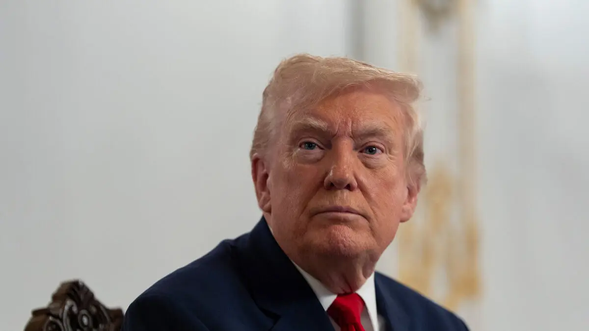 US halts all asylum decisions