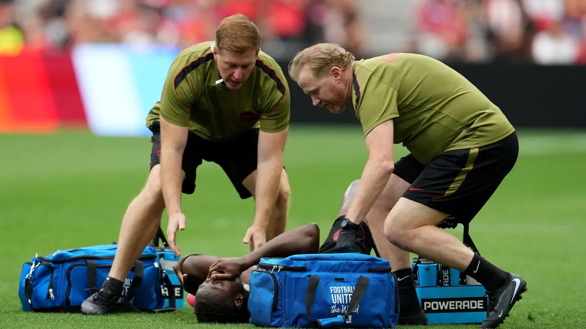 The nasty scenes - Koné injured