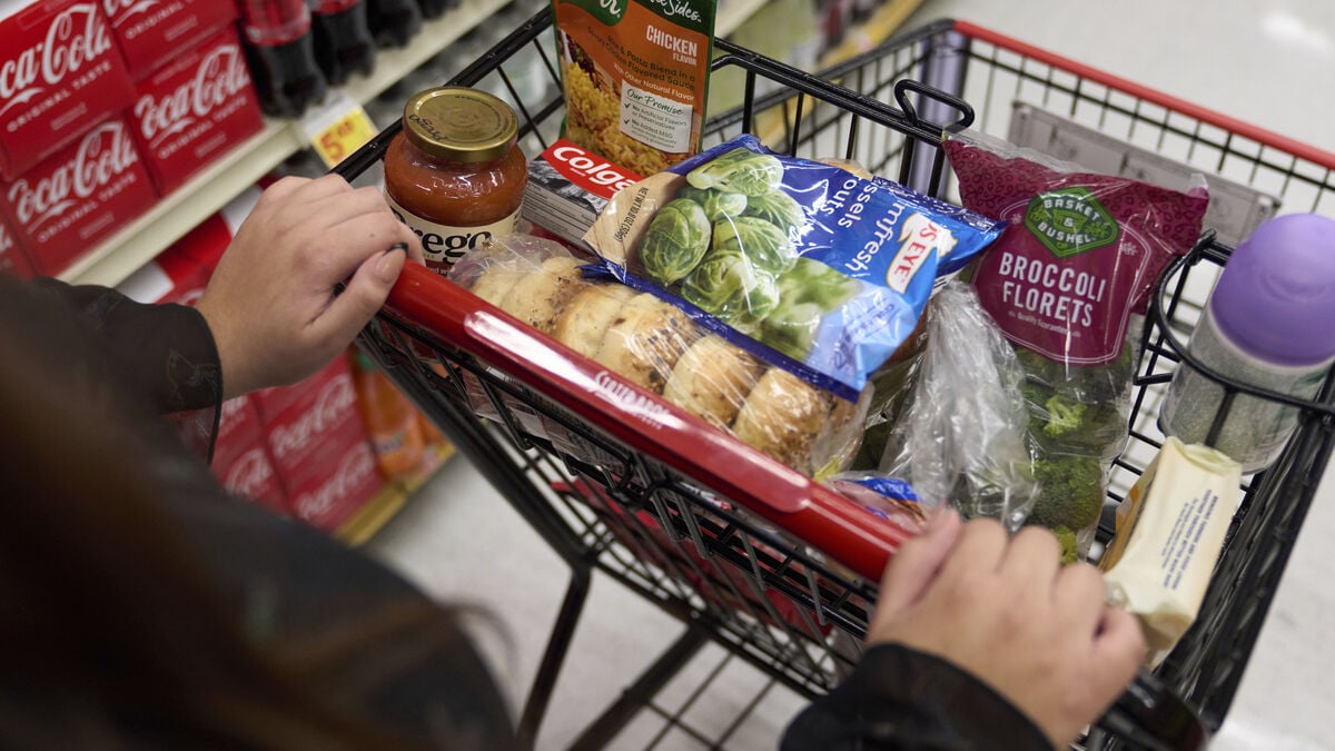 White House: Will pay out food stamps