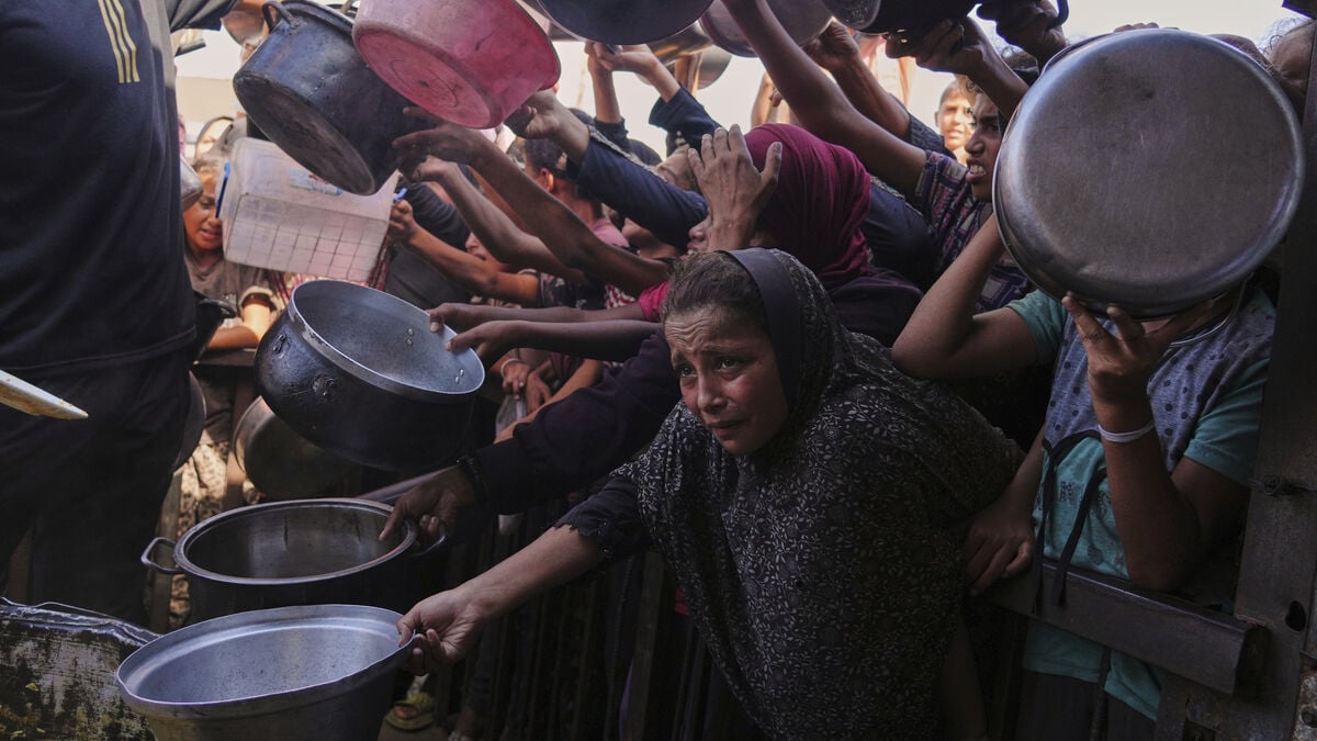 More Emergency Aid to Enter Gaza on Sunday, Says UN Source