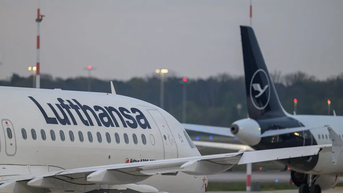 More expensive jet fuel prompts Lufthansa to introduce cheaper tickets without luggage