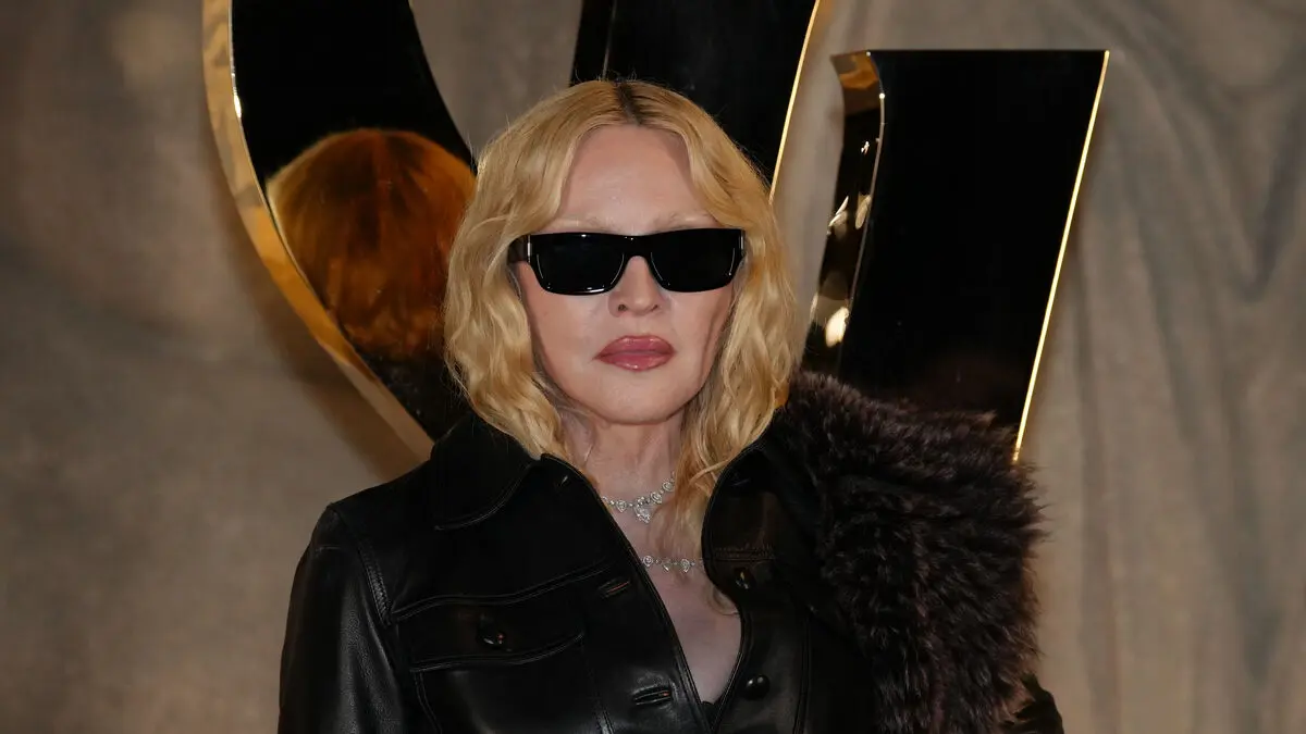 Madonna pleads: Find my corset after Coachella