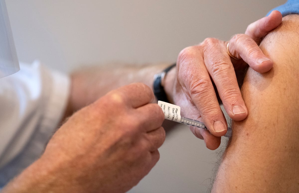 Sweden Urges Vaccination for Seniors as Covid-19 Risk Persists