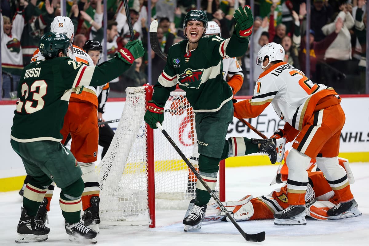Joel Eriksson Ek's Late Goal Sends Minnesota to Stanley Cup Playoffs