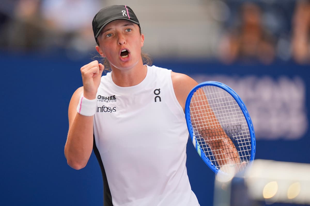 Swiatek Advances to US Open Third Round After Thrilling Match