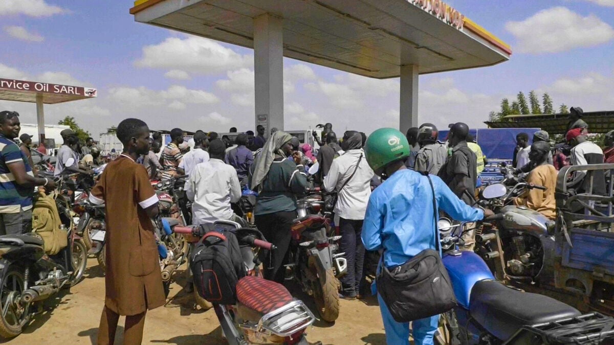 The Ministry of Foreign Affairs advises against all travel to Mali
