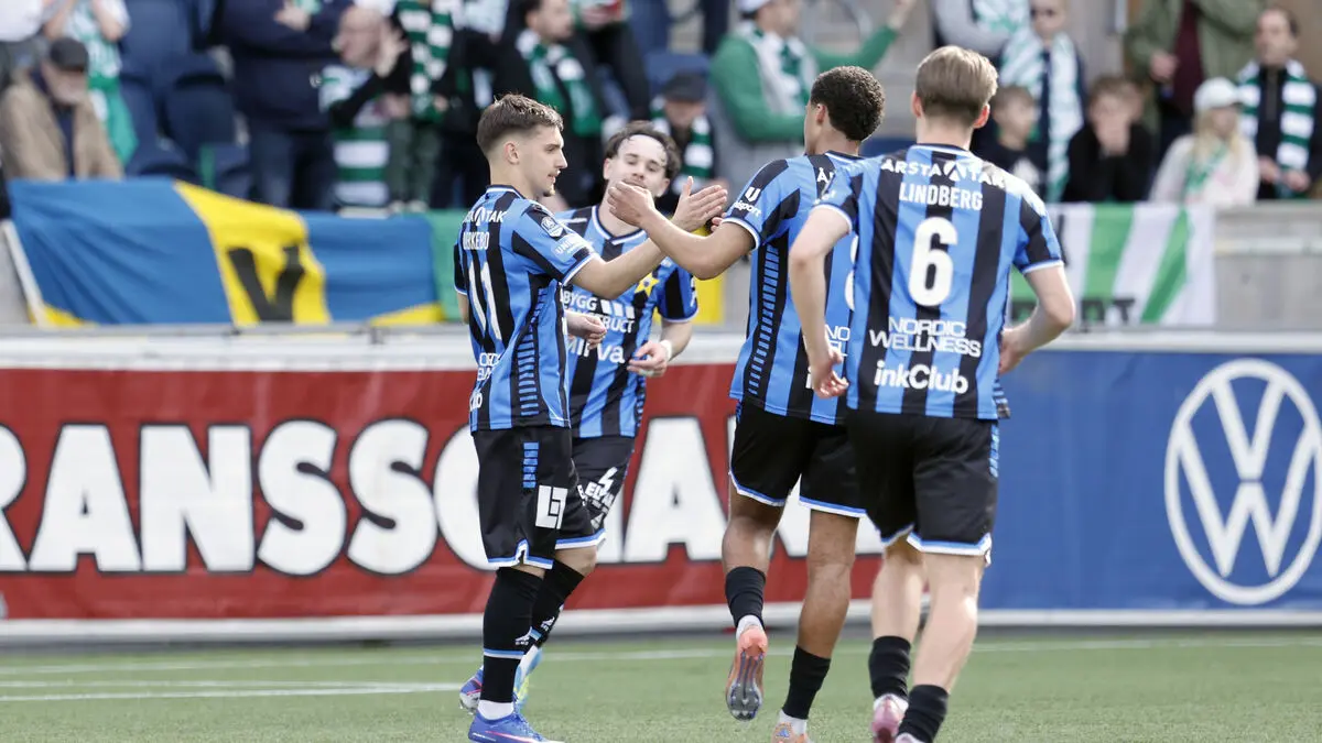 Sirius impresses, takes third in a row