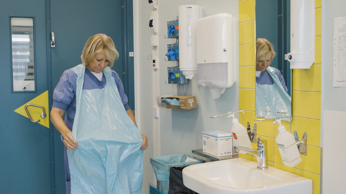 Pandemic Innovation: Stockholm Hospitals Recycle Protective Aprons