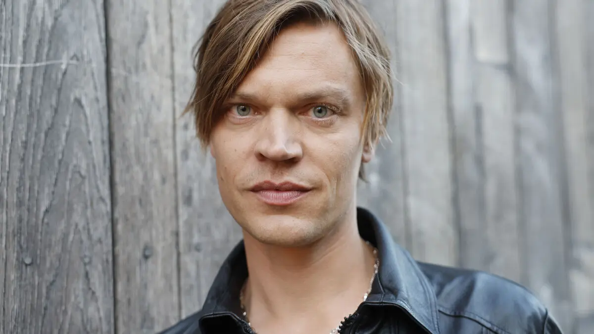 Viktor Norén on summer tour – Carola is a guest