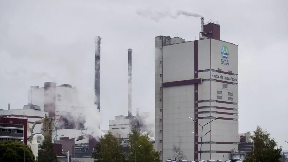 SCA operating profit falls 37% to SEK 697 million in the fourth quarter