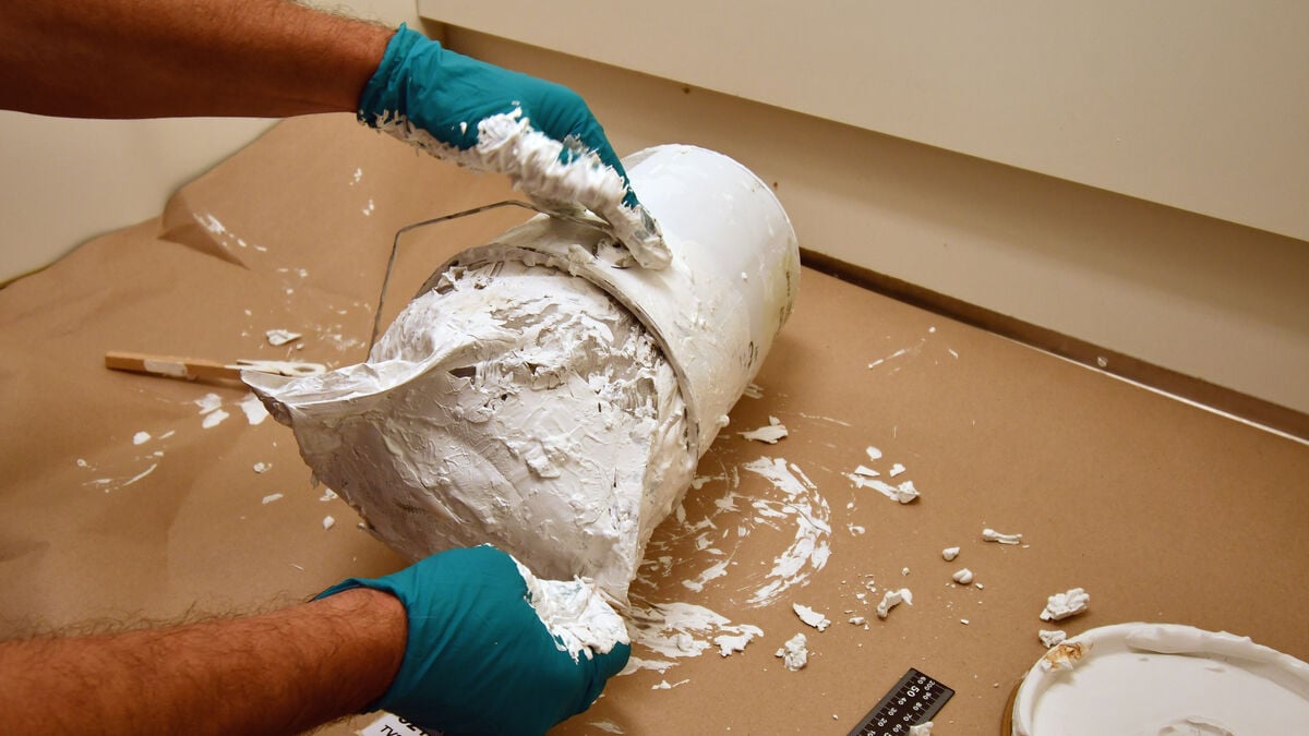 Network charged over hashish hidden in paint cans in Stockholm area