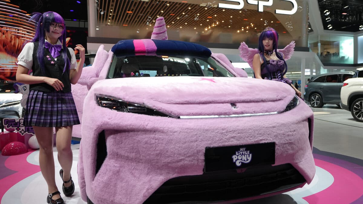 China's car exports surpass all of last year's total after eight months