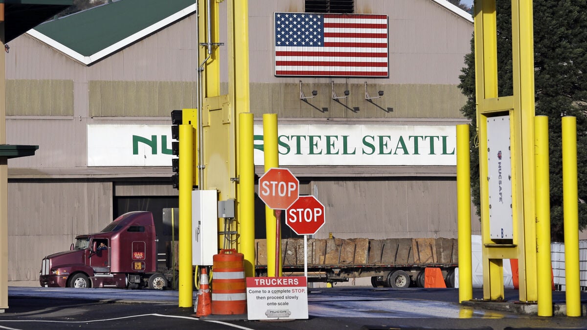 Sources: Trump administration reviewing steel and aluminum tariffs