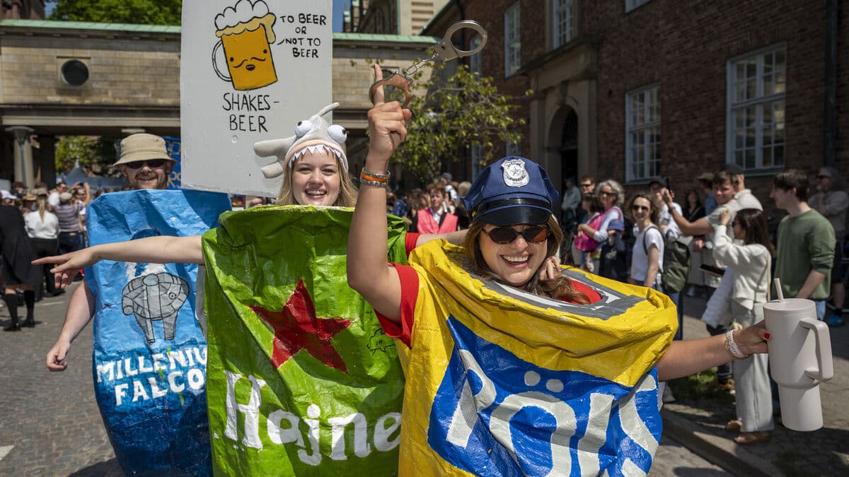 Folk festival in Lund as Lundakarnevalen takes over the city