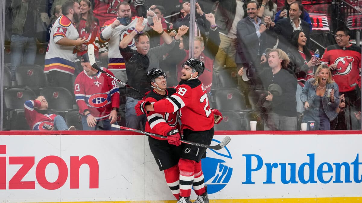 Bratt decided the match with a winning goal in overtime