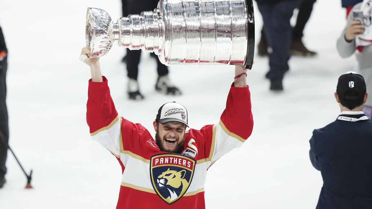 After ten years, Barkov plays for Finland at the World Cup