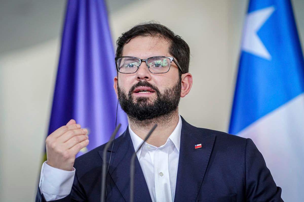 Chile President Condemns Violence at Chaotic Football Match