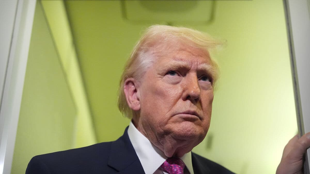 Trump says US can take Iranian island Kharg easily