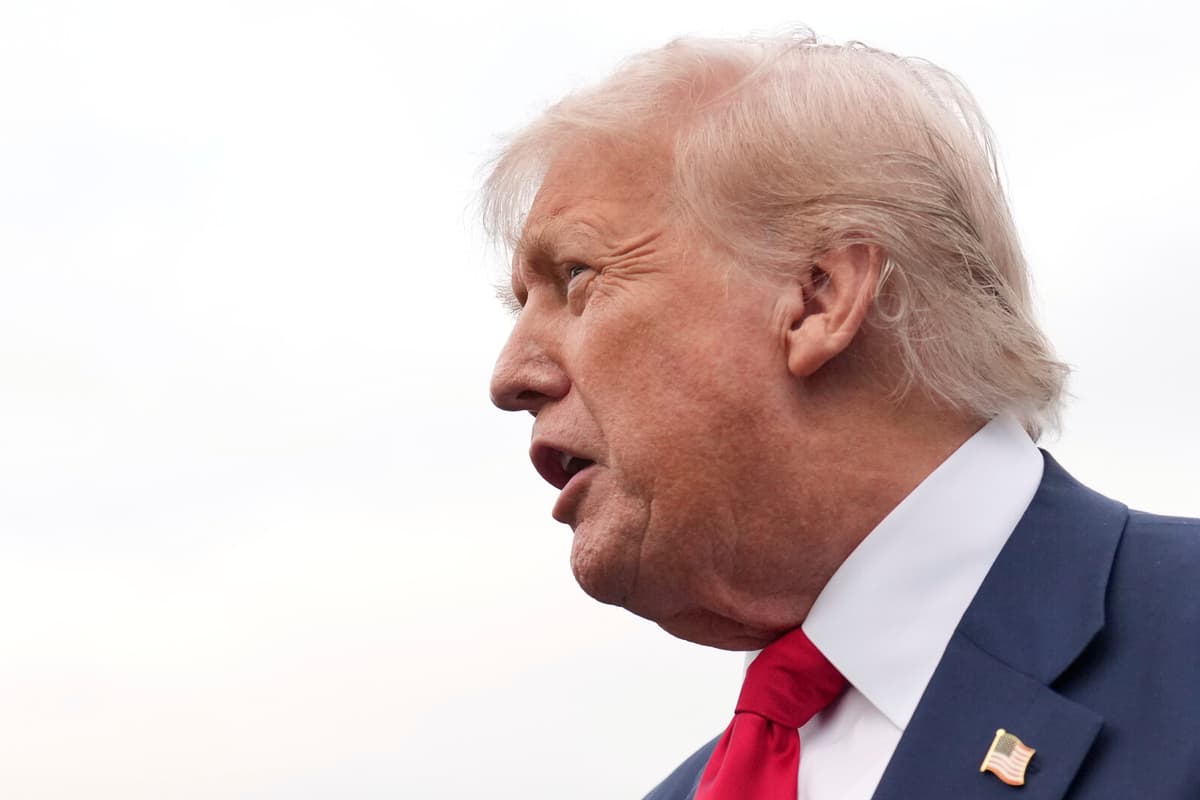 Trump Threatens to Revoke Media Licenses Again