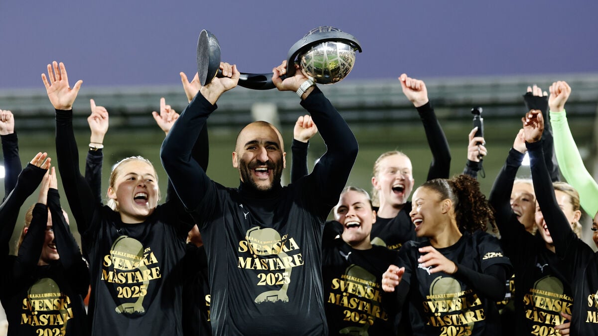 The golden coach leaves for another club