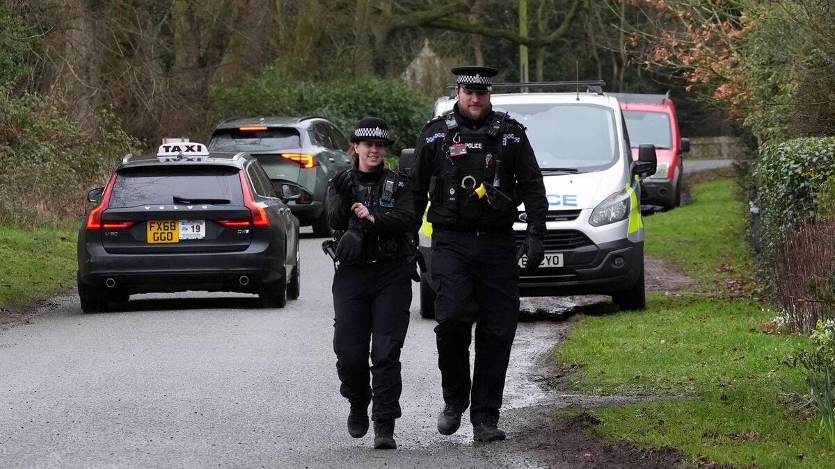 Continued search of Andrew's former home on the Windsor estate