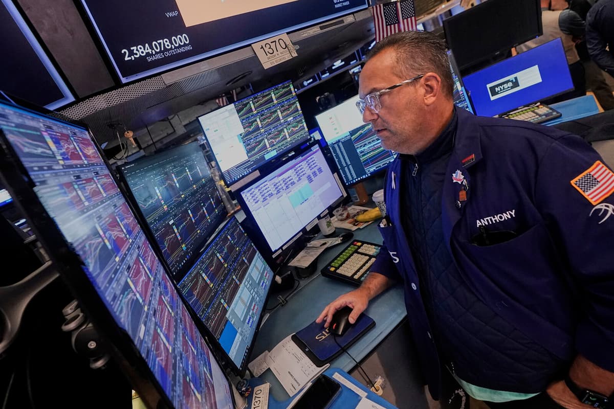 Wall Street Rises After US Interest Rate Cut Announcement