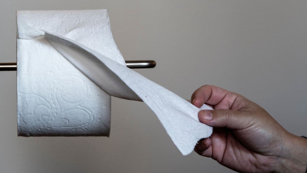 Japan urges people not to hoard toilet paper
