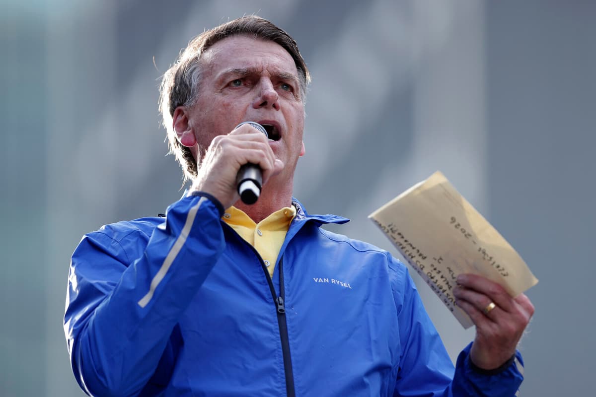 Bolsonaro Denounces Trial as "Witch Hunt" Amid Coup Accusations