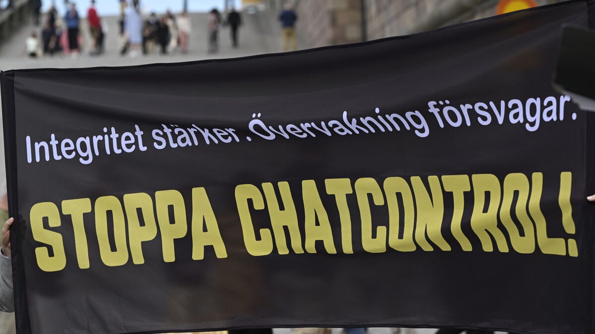 EU Parliament votes on temporary extension of controversial chat control measures