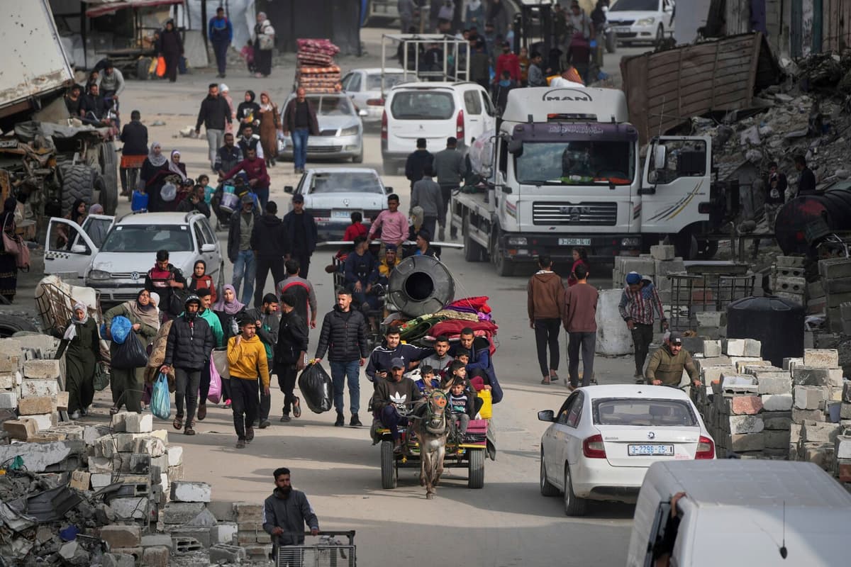 Swedes Evacuated from Gaza Share Relief and Longing for Home