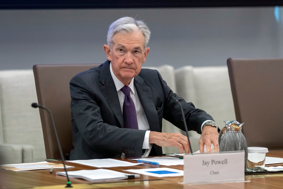 Bessent Backs Powell Amid Trump's Call for Resignation