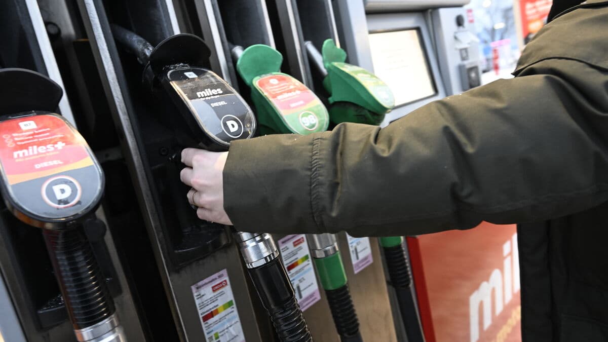 Peace talks crash, then gasoline prices rise