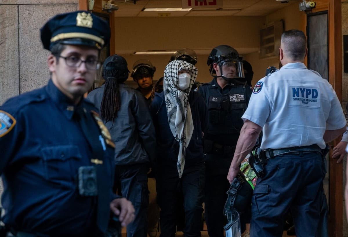 80 Arrested at Pro-Palestinian Protest at Columbia University