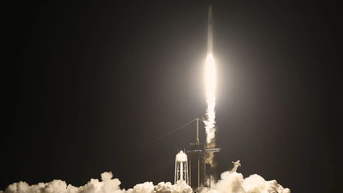 Leak threatens ISS, possible evacuation prepared