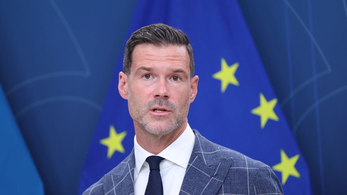 Sweden to review earlier release for convicted foreigners who agree to voluntary deportation